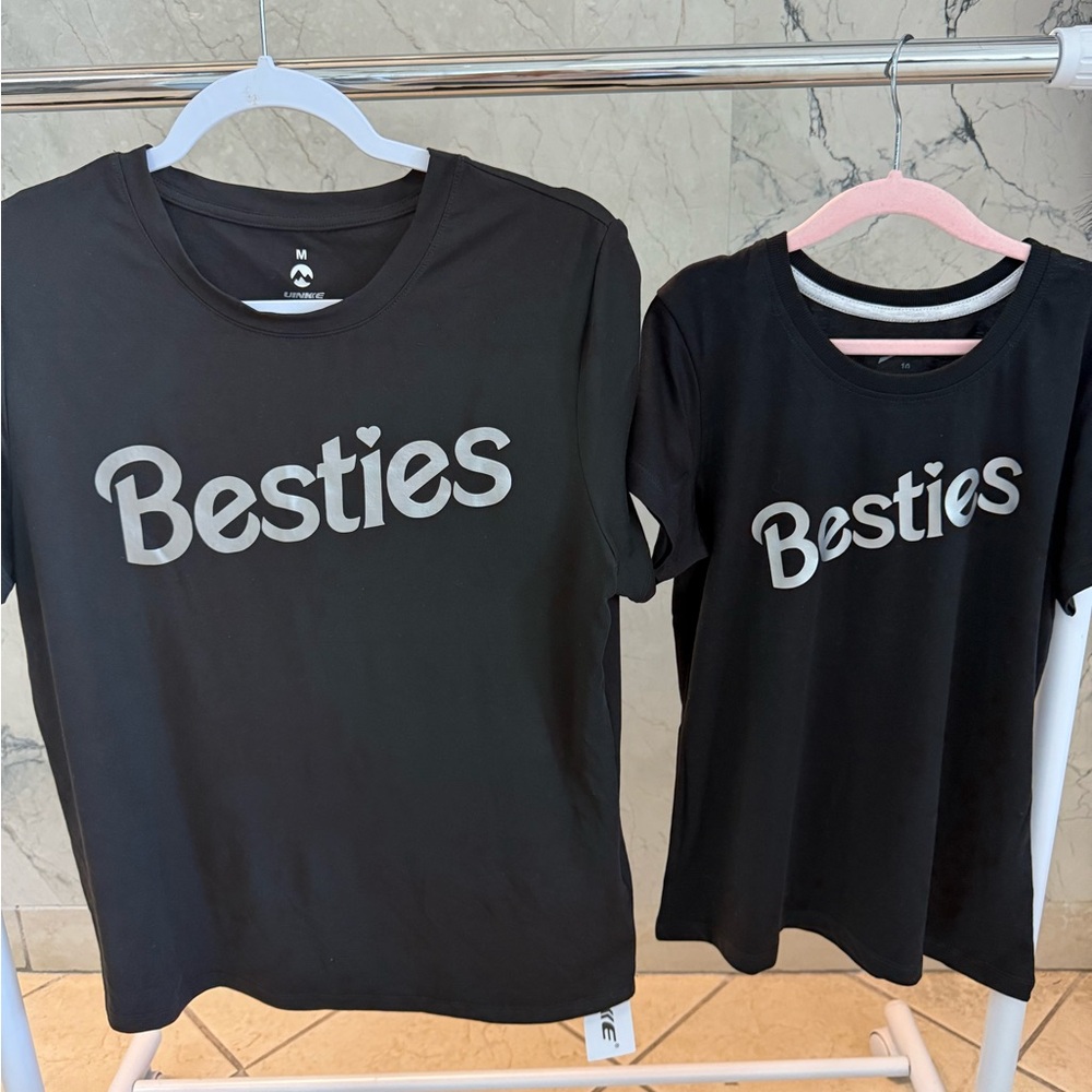 Black 'Besties' T-Shirts Set mommy and daughter matching set